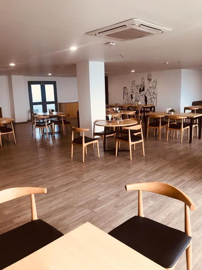 Hotel Aarkay Palace Badarpur Kültér fotó